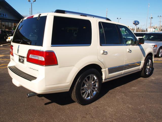 2007 Lincoln Navigator 2WD 15