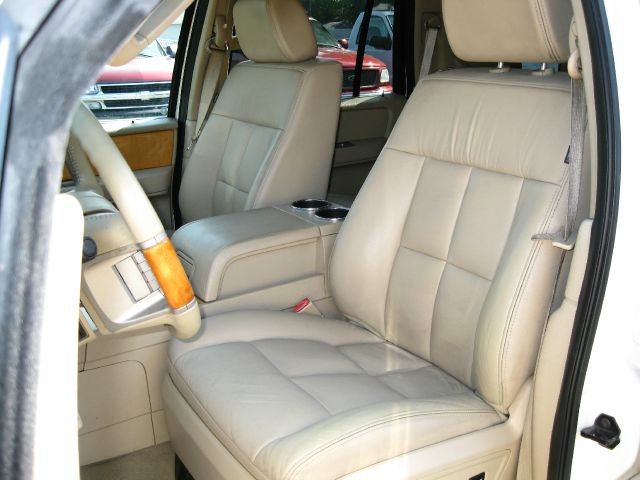 2007 Lincoln Navigator GLS PZEV