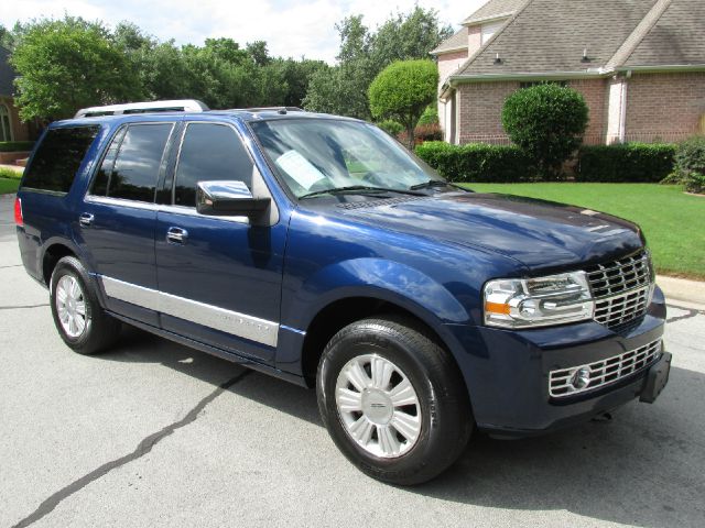 2008 Lincoln Navigator Ram 3500 Diesel 2-WD