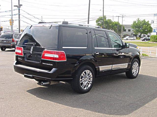 2008 Lincoln Navigator Base