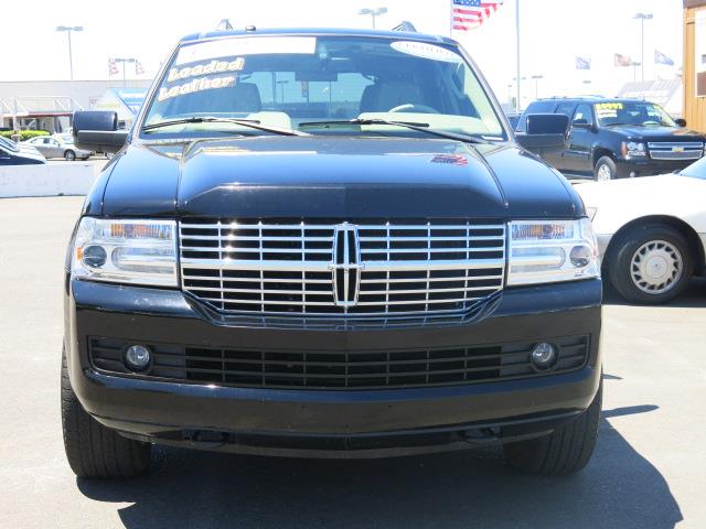 2008 Lincoln Navigator R25