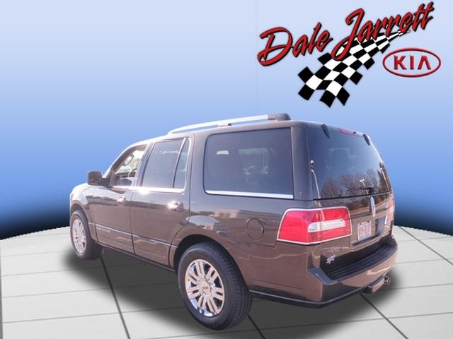 2008 Lincoln Navigator SLT 25