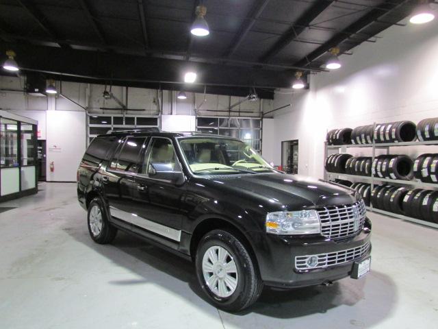 2010 Lincoln Navigator R25