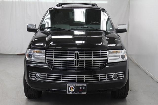 2010 Lincoln Navigator R25