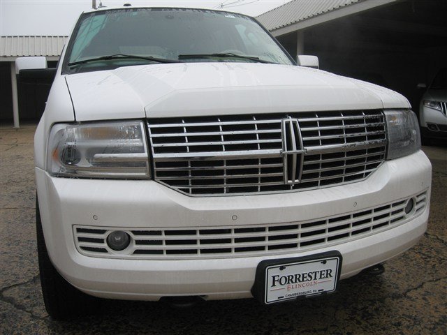 2010 Lincoln Navigator R25