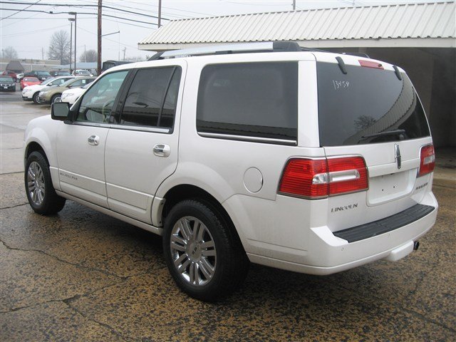 2010 Lincoln Navigator R25