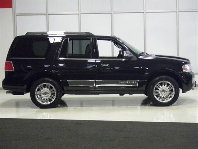 2013 Lincoln Navigator Touring / Signature Editi