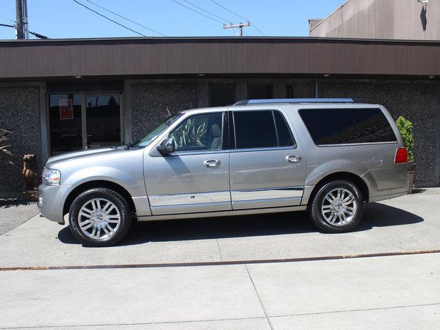 2008 Lincoln Navigator L Ram 3500 Diesel 2-WD