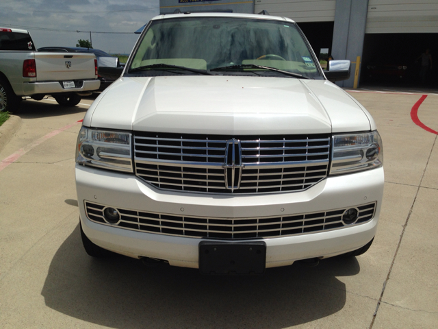 2009 Lincoln Navigator L Ram 3500 Diesel 2-WD