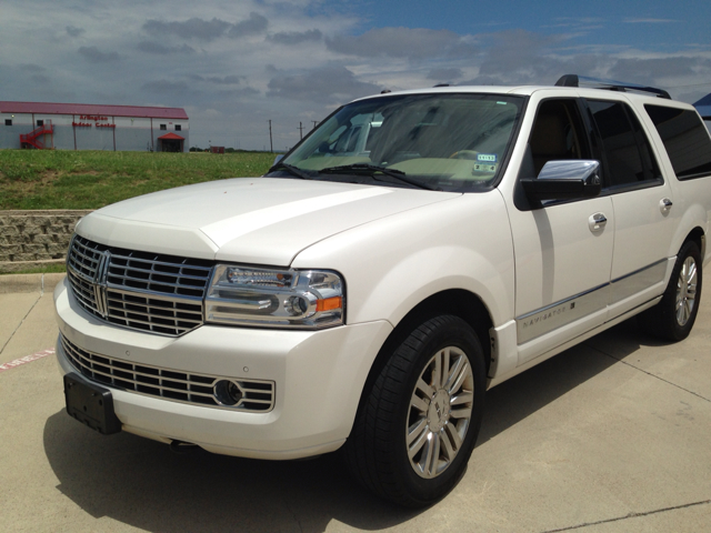 2009 Lincoln Navigator L Ram 3500 Diesel 2-WD