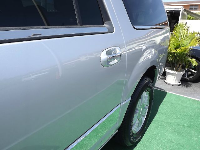 2010 Lincoln Navigator L 4wd