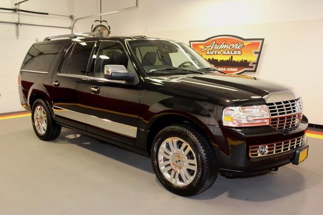 2011 Lincoln Navigator L Unknown