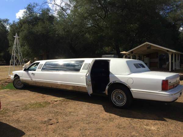1997 Lincoln Stretch Limo 28 Unknown