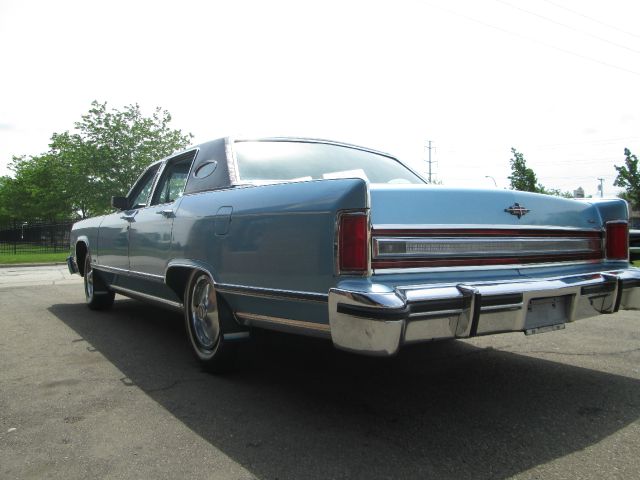 1978 Lincoln Town Car Stow N Go Van