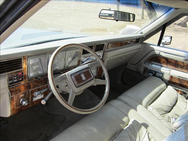 1981 Lincoln Town Car Xtreme