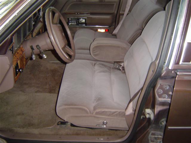 1987 Lincoln Town Car Base