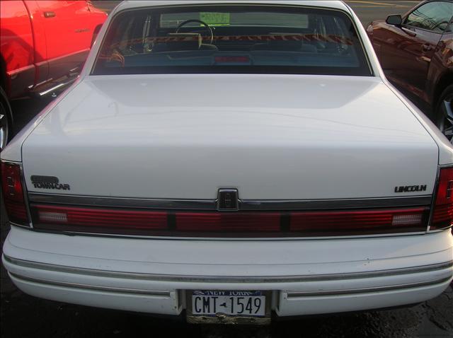 1991 Lincoln Town Car DOWN 4.9 WAC