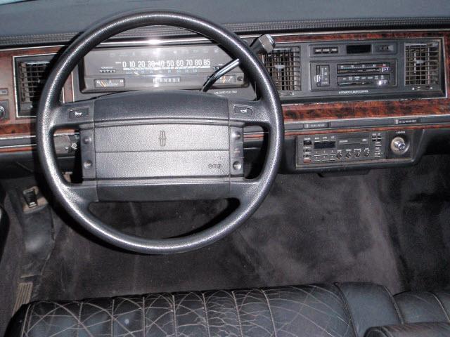 1991 Lincoln Town Car DOWN 4.9 WAC