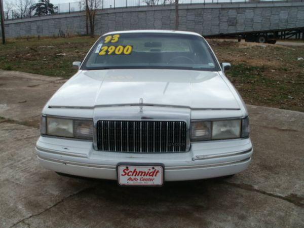 1993 Lincoln Town Car Unknown