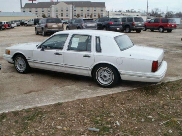 1993 Lincoln Town Car Unknown