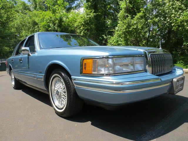 1993 Lincoln Town Car DOWN 4.9 WAC