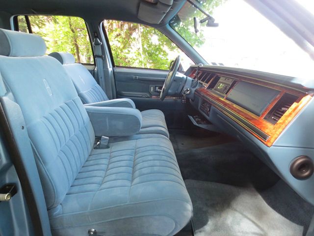 1993 Lincoln Town Car DOWN 4.9 WAC