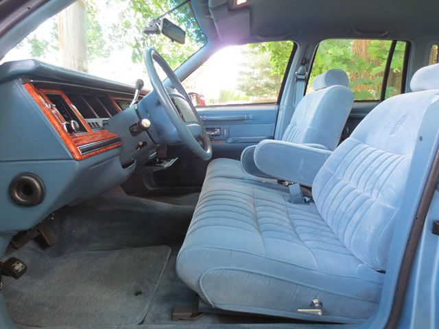 1993 Lincoln Town Car DOWN 4.9 WAC