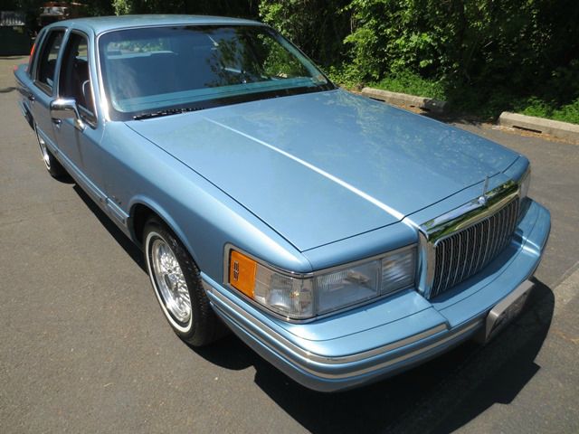 1993 Lincoln Town Car DOWN 4.9 WAC