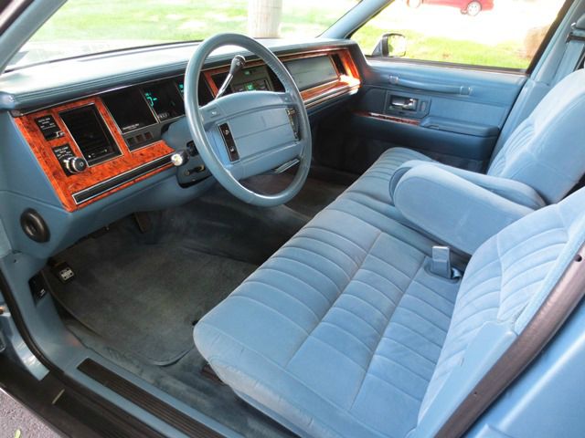 1993 Lincoln Town Car DOWN 4.9 WAC