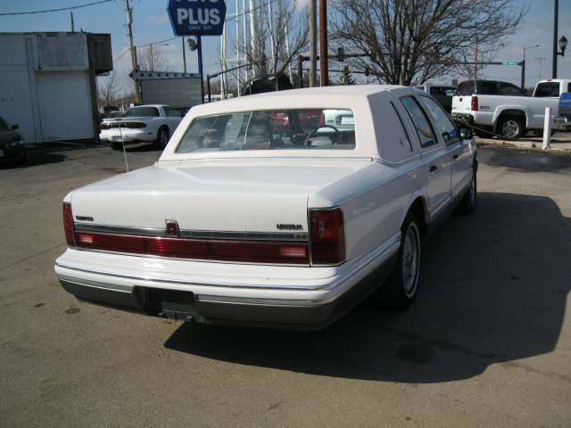 1993 Lincoln Town Car 5 Hatchback 4D