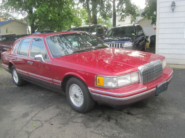 1994 Lincoln Town Car DOWN 4.9 WAC