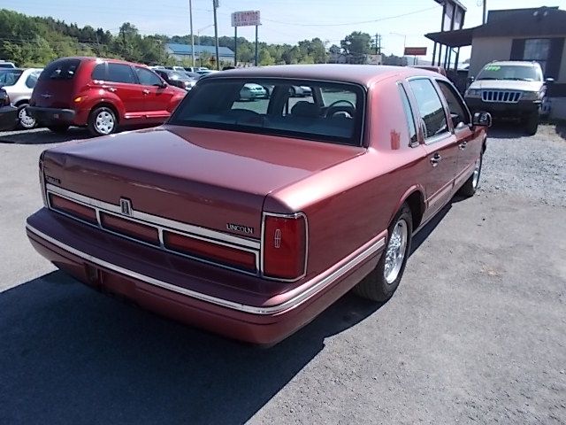 1995 Lincoln Town Car DOWN 4.9 WAC