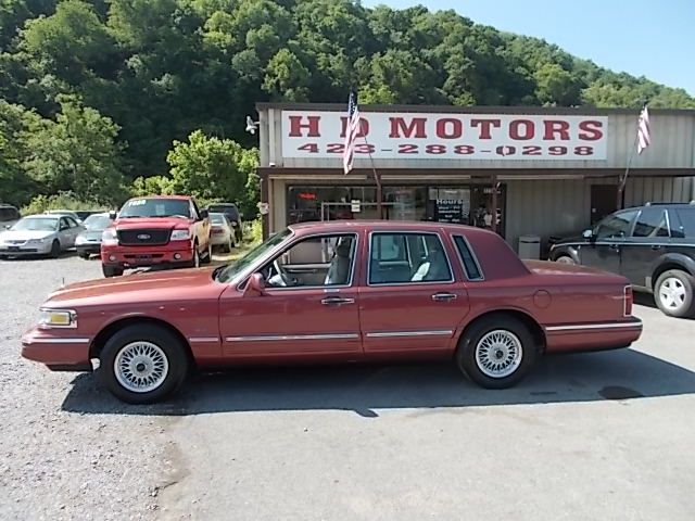 1995 Lincoln Town Car DOWN 4.9 WAC