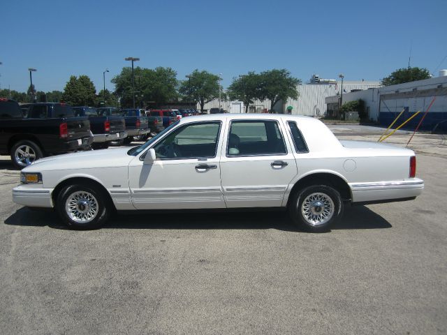 1995 Lincoln Town Car DOWN 4.9 WAC