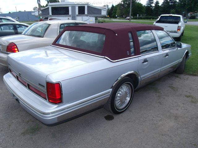 1996 Lincoln Town Car ZR-2 Extended Cab