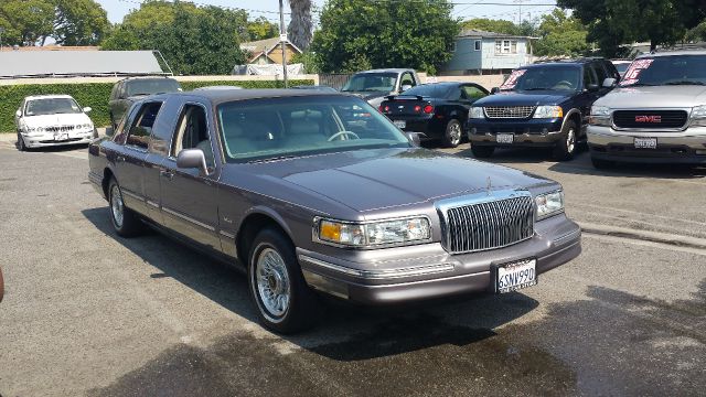 1996 Lincoln Town Car 4dr Sdn I4 CVT ULEV