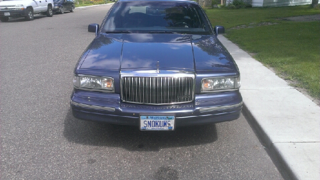 1996 Lincoln Town Car DOWN 4.9 WAC