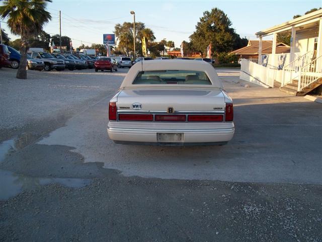 1996 Lincoln Town Car Unknown