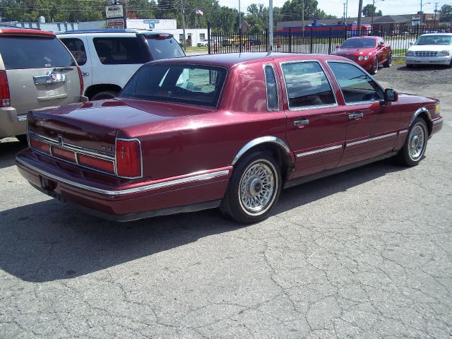 1997 Lincoln Town Car DOWN 4.9 WAC