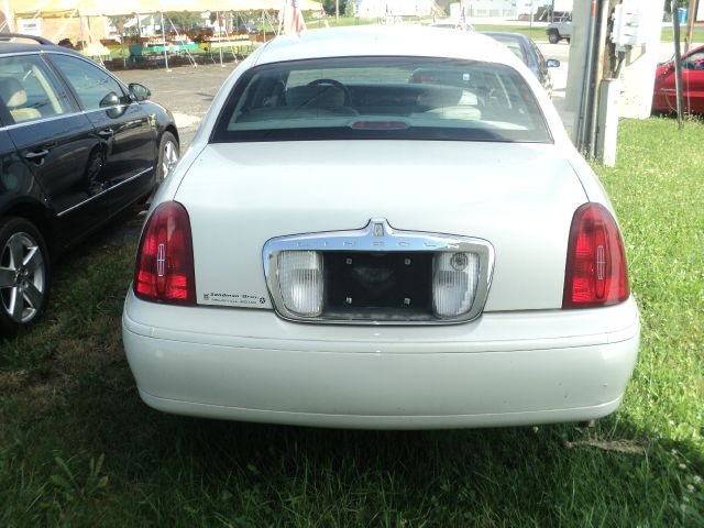 1998 Lincoln Town Car DOWN 4.9 WAC