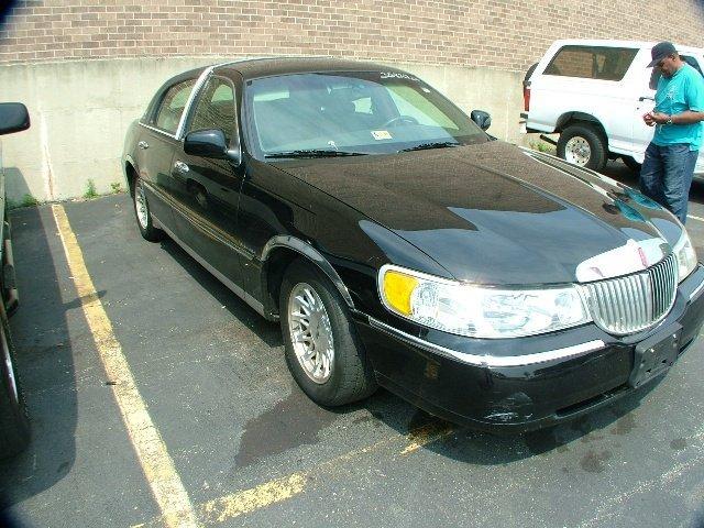 1998 Lincoln Town Car DOWN 4.9 WAC