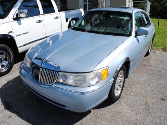 1998 Lincoln Town Car DOWN 4.9 WAC