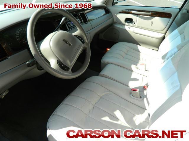 1998 Lincoln Town Car DOWN 4.9 WAC