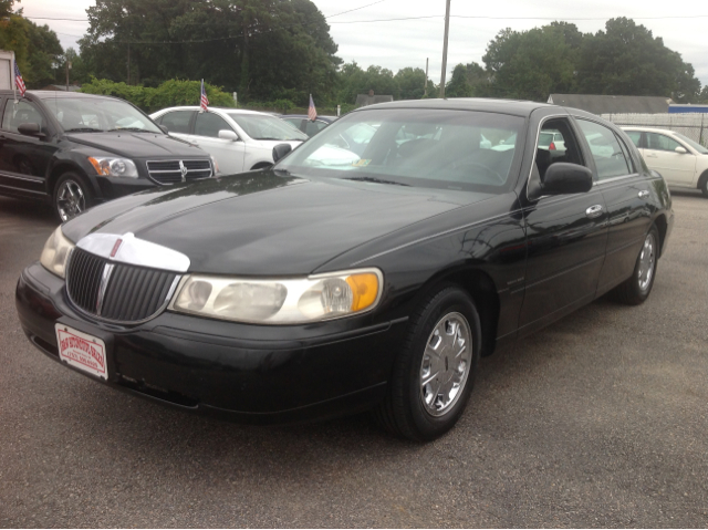 1998 Lincoln Town Car DOWN 4.9 WAC