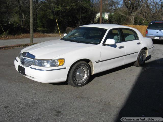 1998 Lincoln Town Car DOWN 4.9 WAC