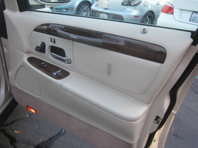 1999 Lincoln Town Car ZR-2 Extended Cab