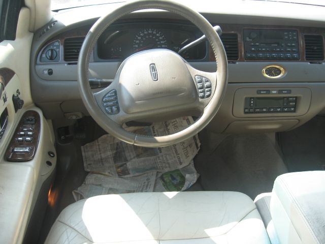 1999 Lincoln Town Car ZR-2 Extended Cab