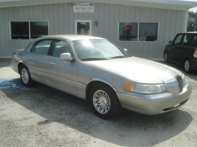 1999 Lincoln Town Car DOWN 4.9 WAC