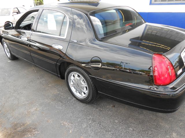 1999 Lincoln Town Car DOWN 4.9 WAC