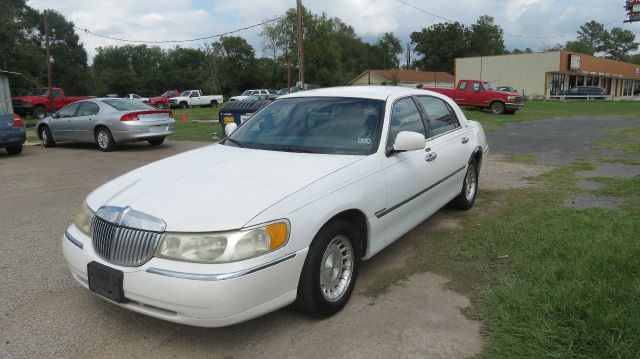 1999 Lincoln Town Car DOWN 4.9 WAC